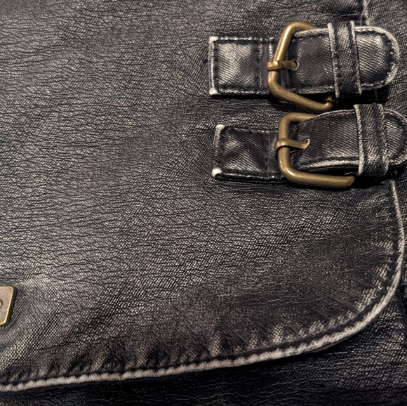 Roxy black faux leather distressed purse with buckles. - Picture 4 of 8